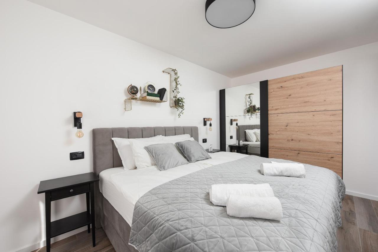 Aura Exclusive Apartment & Room Zadar Exteriör bild
