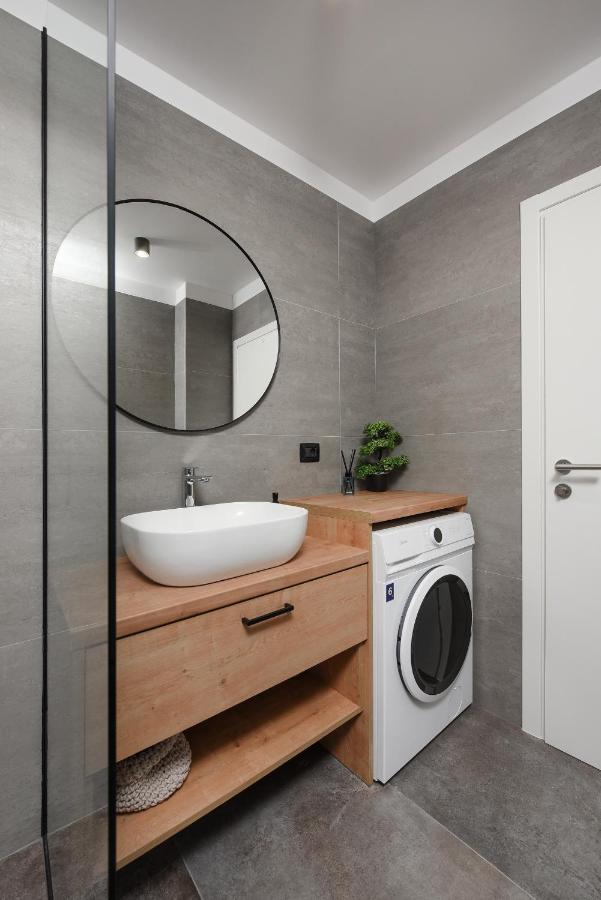 Aura Exclusive Apartment & Room Zadar Exteriör bild