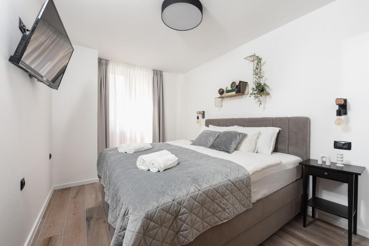 Aura Exclusive Apartment & Room Zadar Exteriör bild