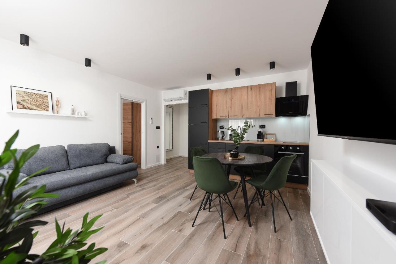 Aura Exclusive Apartment & Room Zadar Exteriör bild