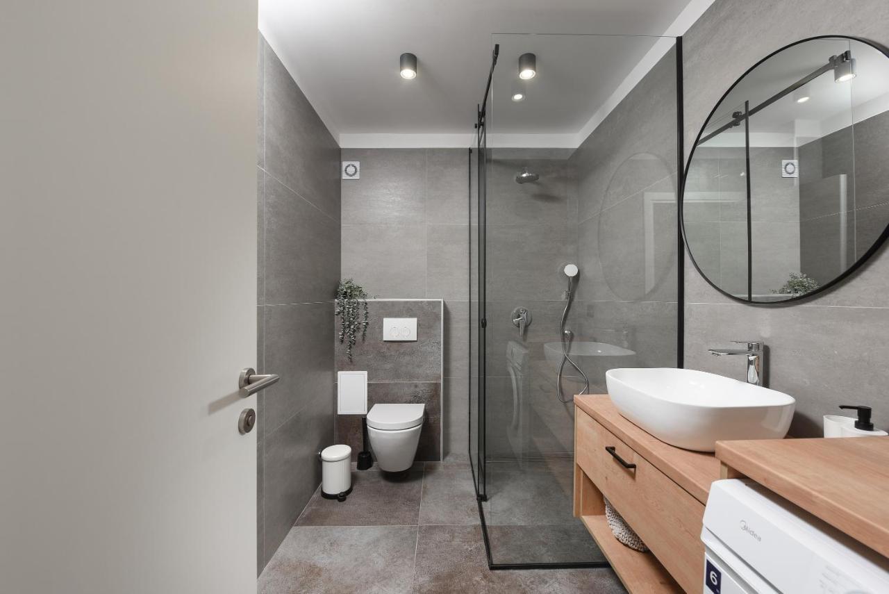 Aura Exclusive Apartment & Room Zadar Exteriör bild